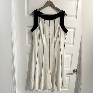 Sandra Darren Sleeveless Colorblock Dress White Black Size 16
